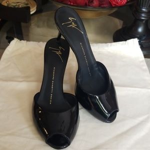 Giuseppe Zanotti black sandals